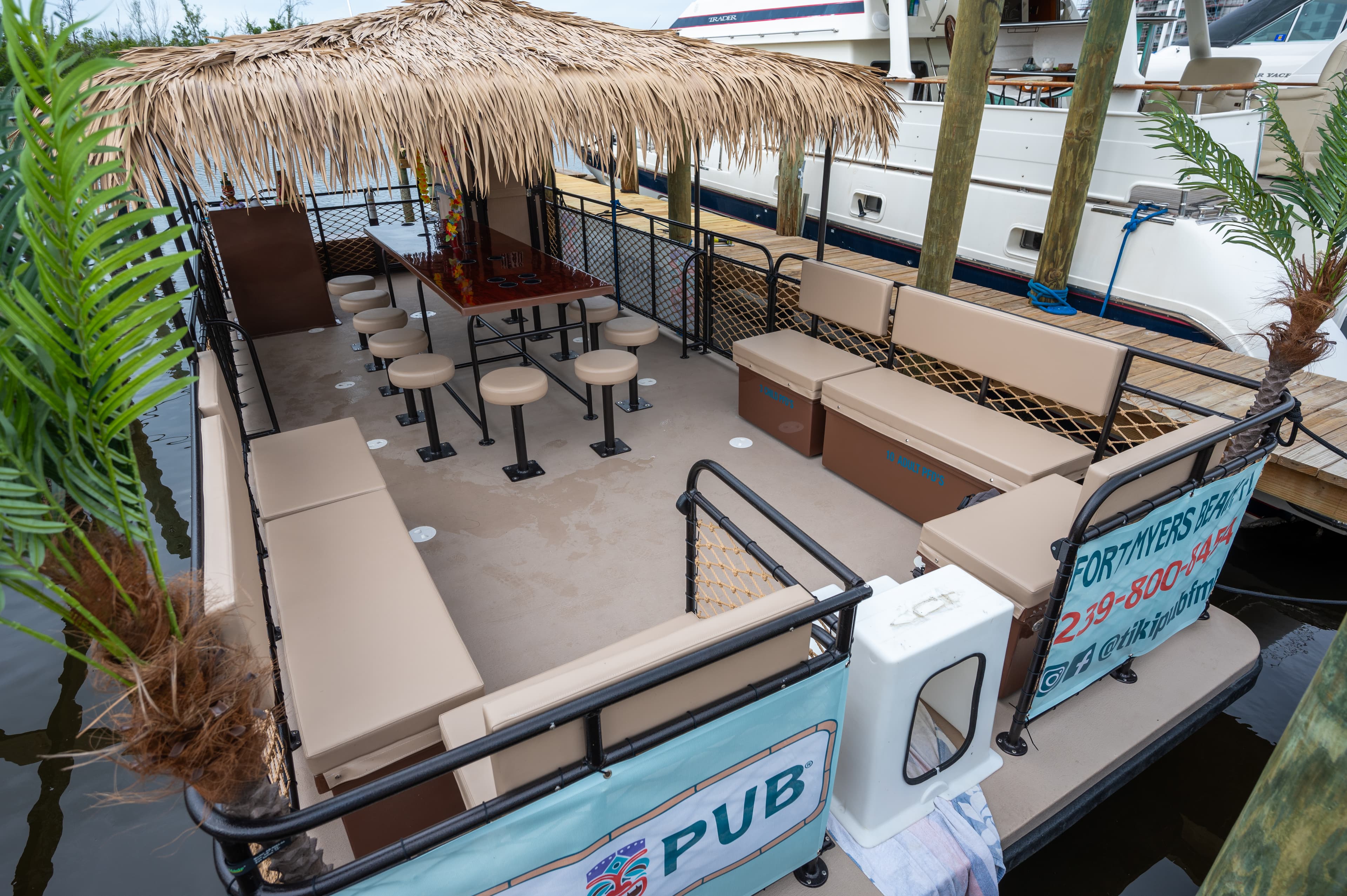 Tiki Pub experience 4